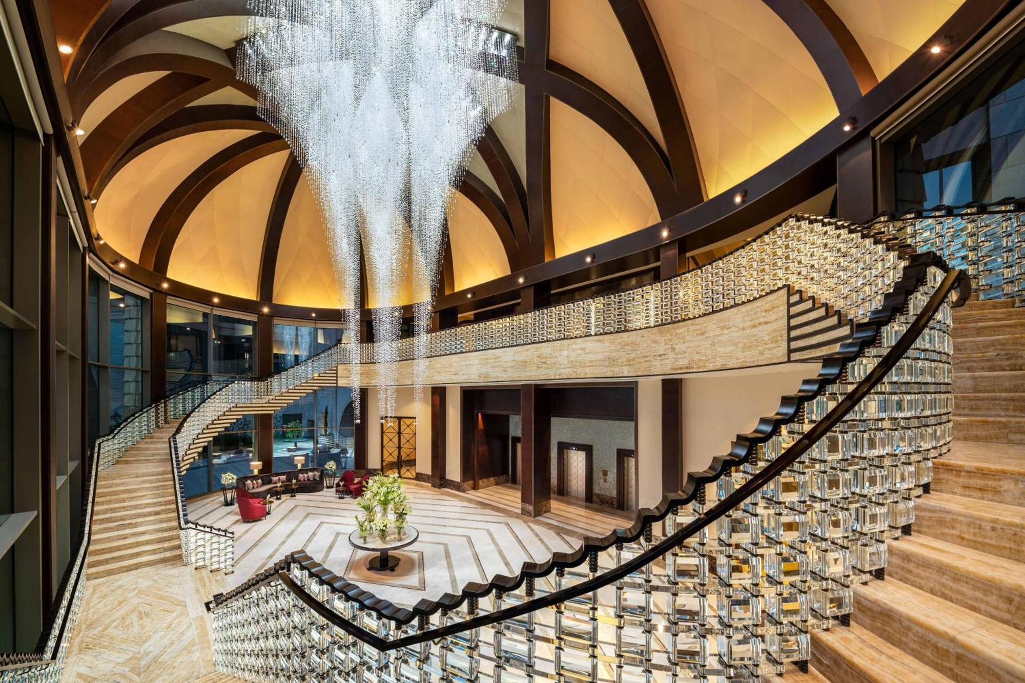 Hotel The St. Regis Il Cairo Esterno foto The lobby of the hotel